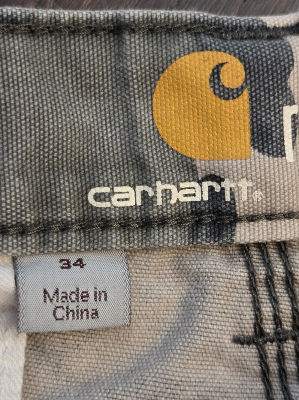 Vintage Carhartt Men's Gray and Cream Canvas Camo Relaxed Fit Cargo Shorts-Sz 34 - Picture 3 of 7